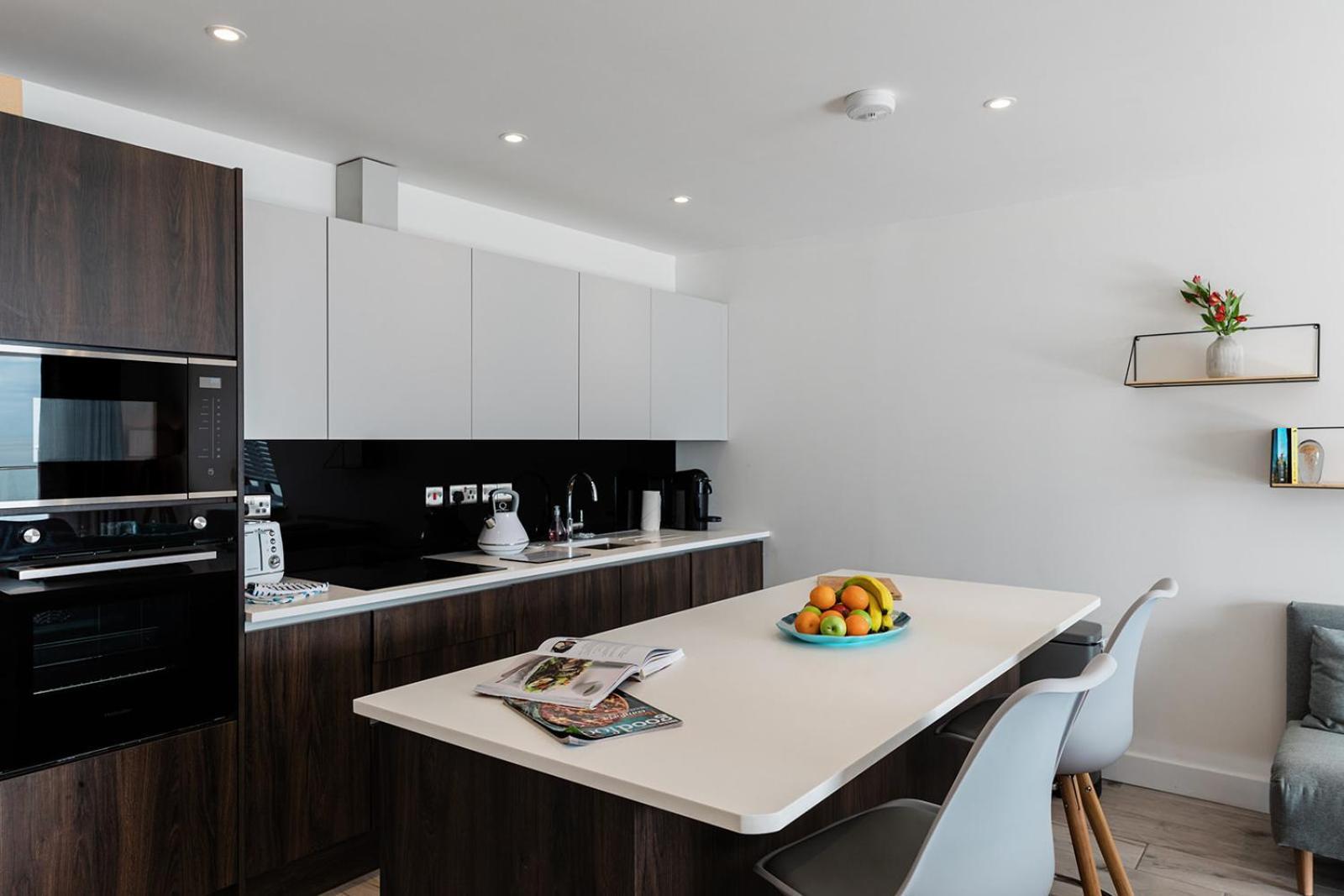 Royal Cliff Luxury Apartments - The Bay Sandown Εξωτερικό φωτογραφία